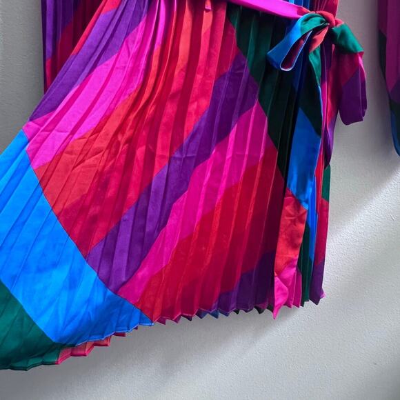 Vestique Feeling Festive Pleated Mini Dress Long Sleeve Women's Loose Fit XS - Picture 7 of 10